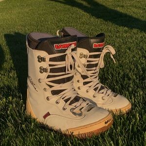 RARE VINTAGE VANS Cince Wallace Snowboard Boots